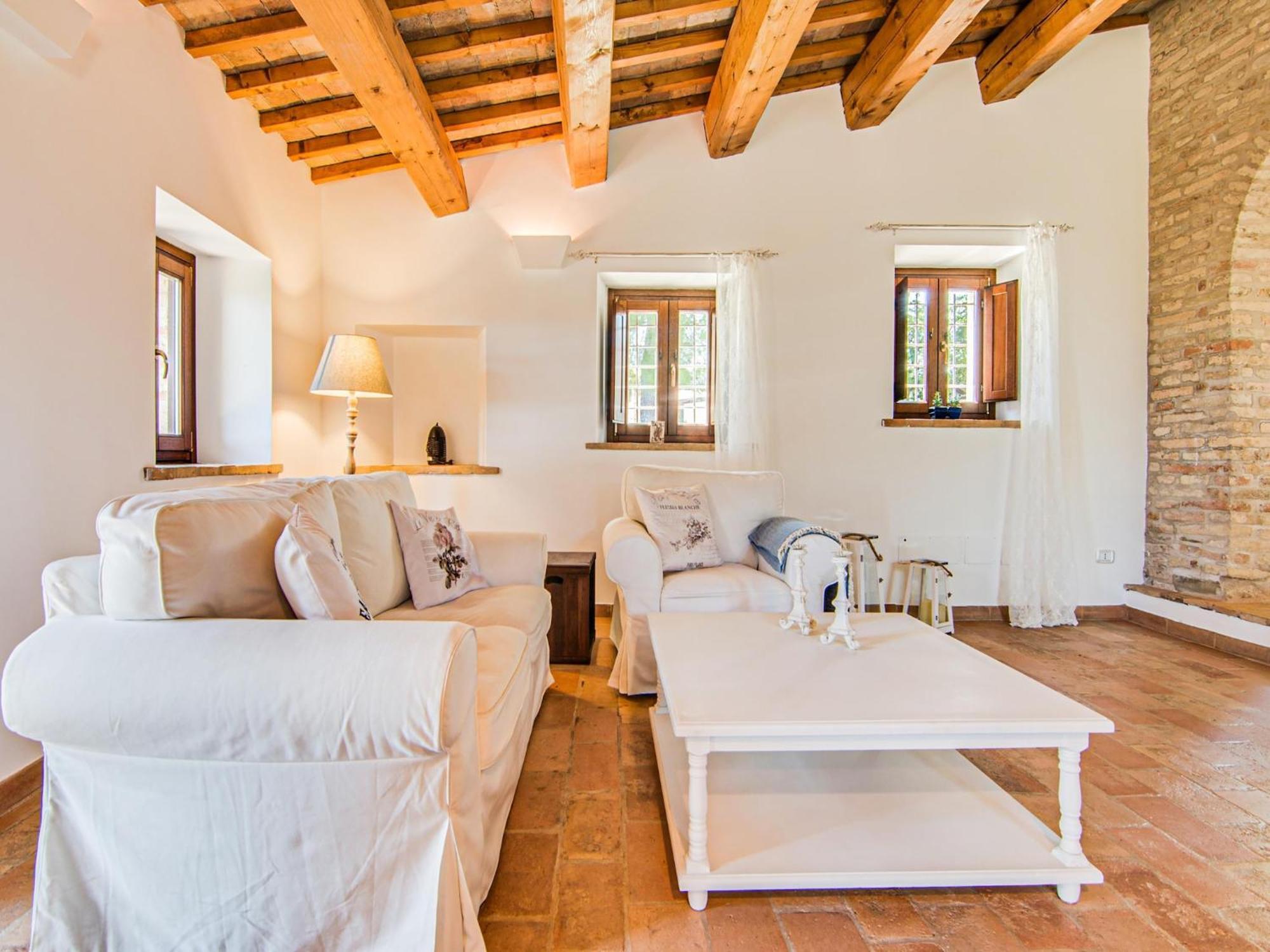Stunning Apartment In Mombaroccio Near Metauro River Eksteriør bilde