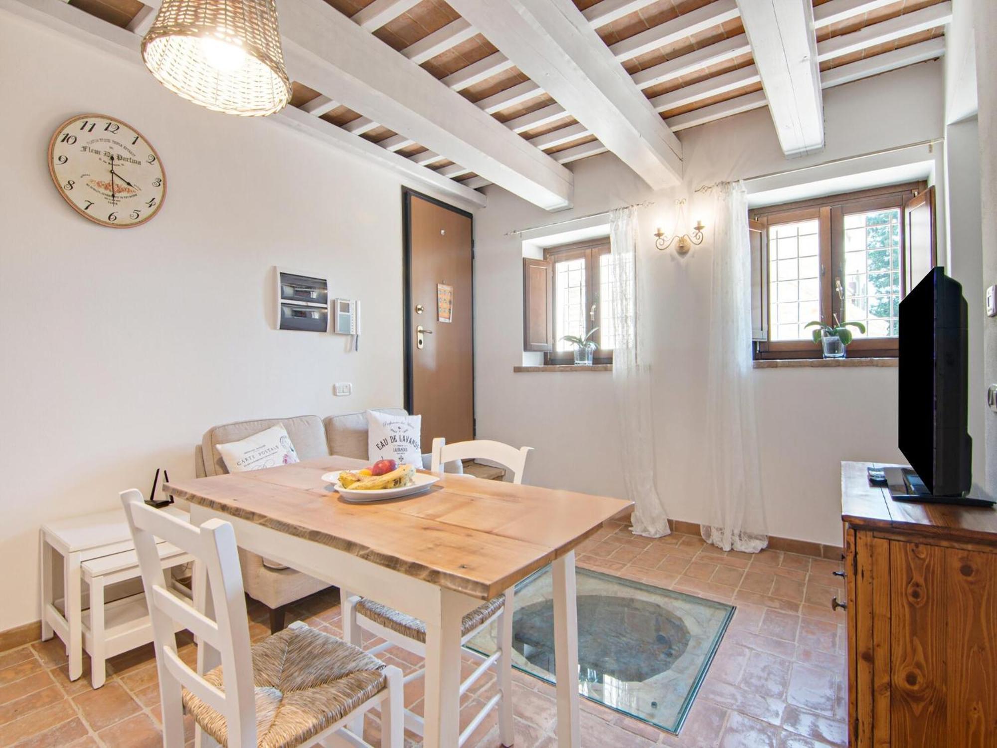 Stunning Apartment In Mombaroccio Near Metauro River Eksteriør bilde